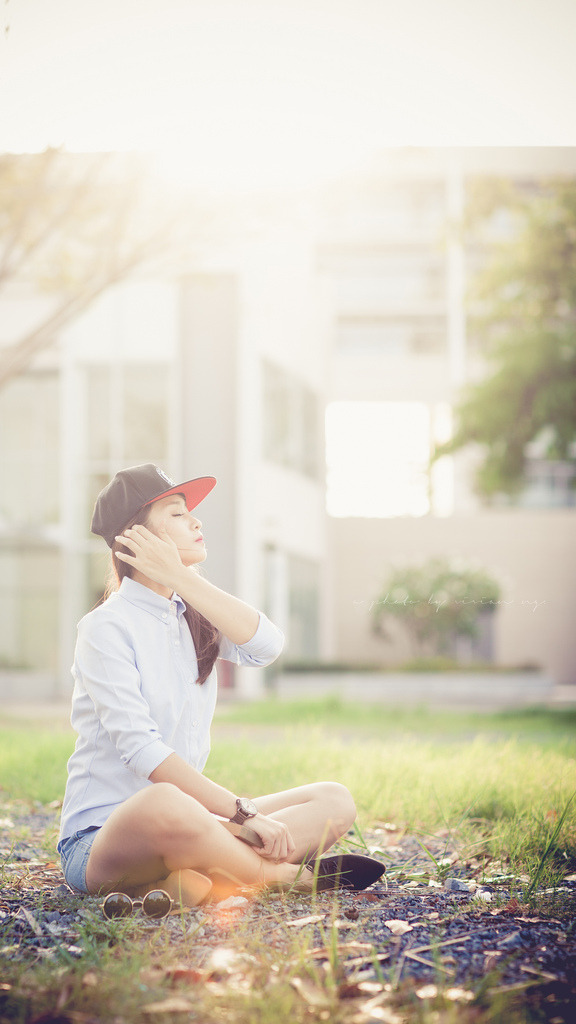 美女打扑克免费网站